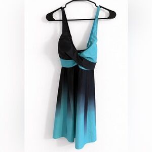 Denater tankini swim top – size XL. Black and teal colorblock. Flowy fit.